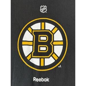 Reebok Boston Bruins 100% Cotton Size Medium T Shirt Worn In Short Sleeve